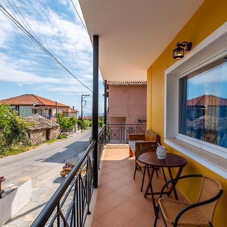 Demmy'S Apartment Potamia  Экстерьер фото